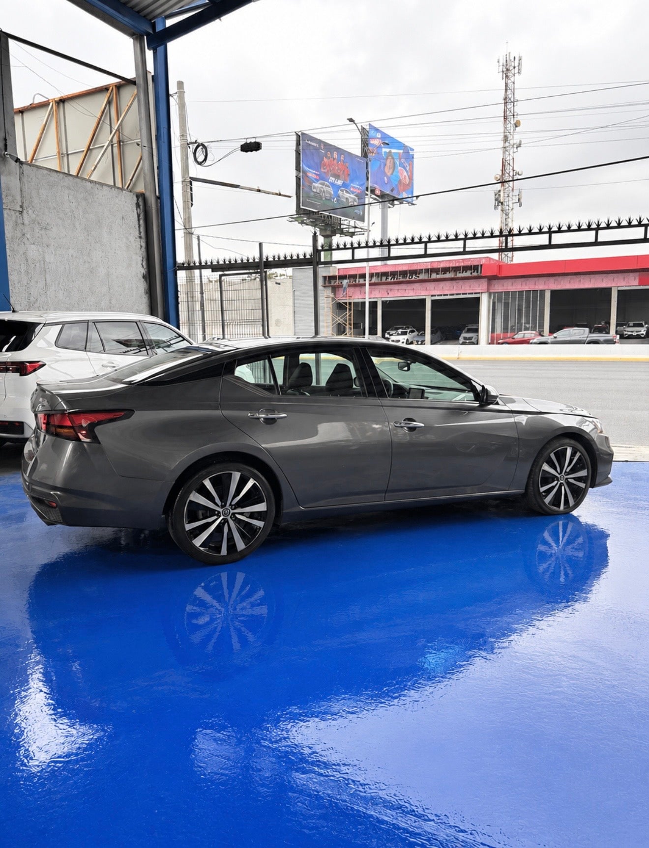 Nissan Altima Exclusive 2019