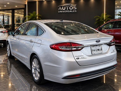 Ford Fusion SE  Hybrid 2017