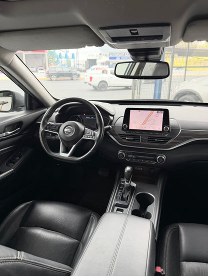 Nissan Altima Exclusive 2019