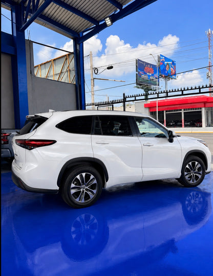 Highlander XLE 2021