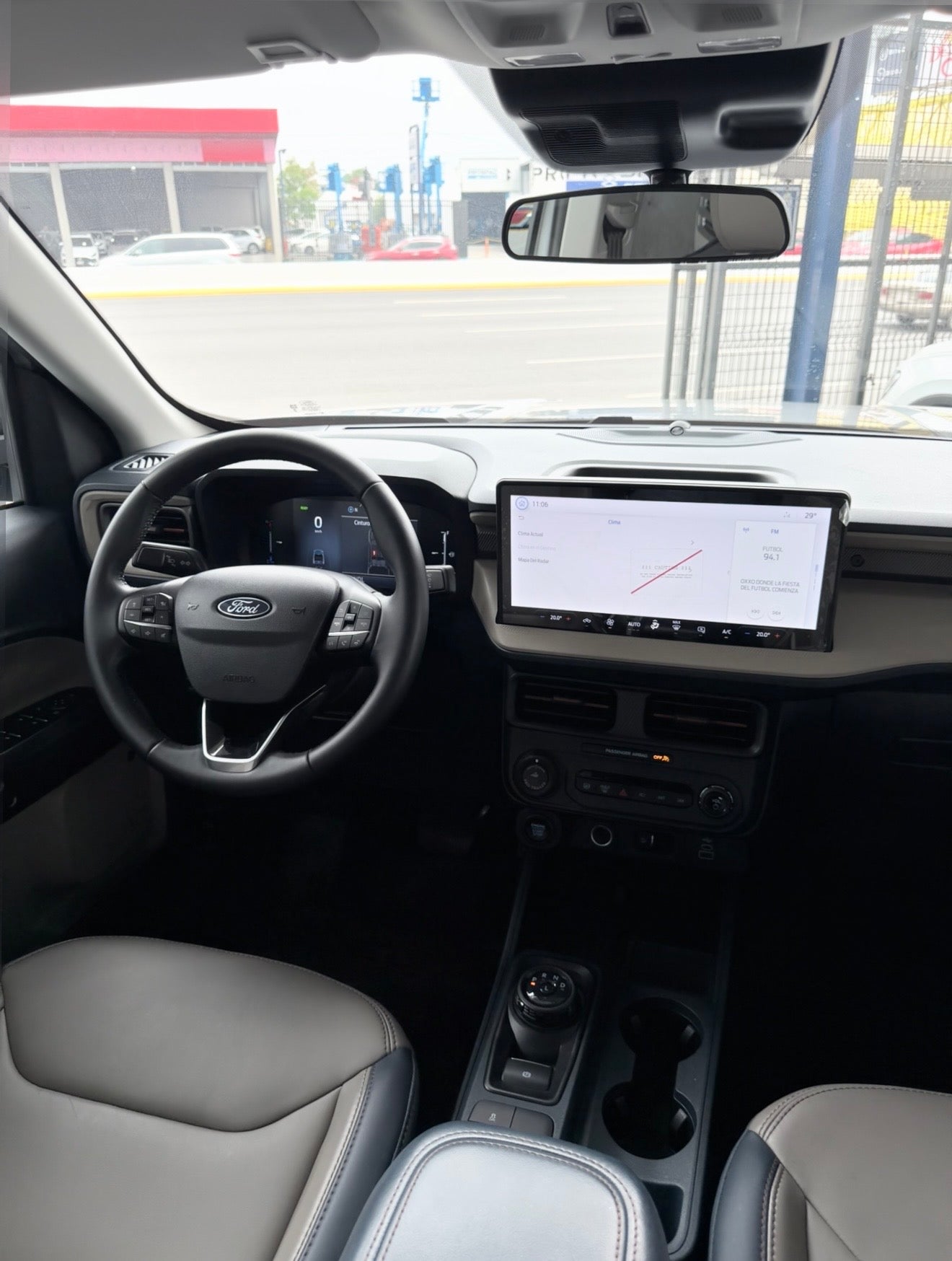 Ford Maverick Lariat Hybrid 2025