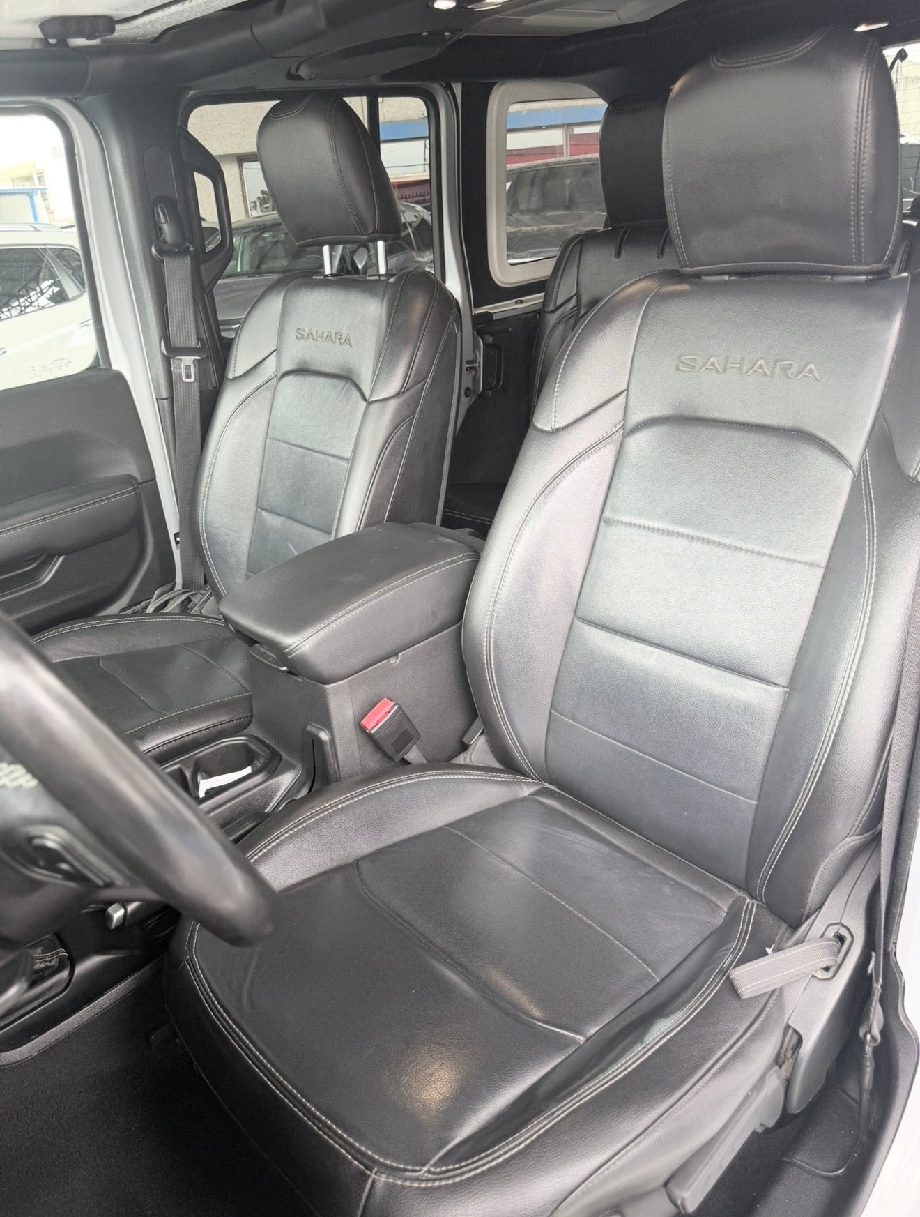 Jeep Wrangler Sahara 2023